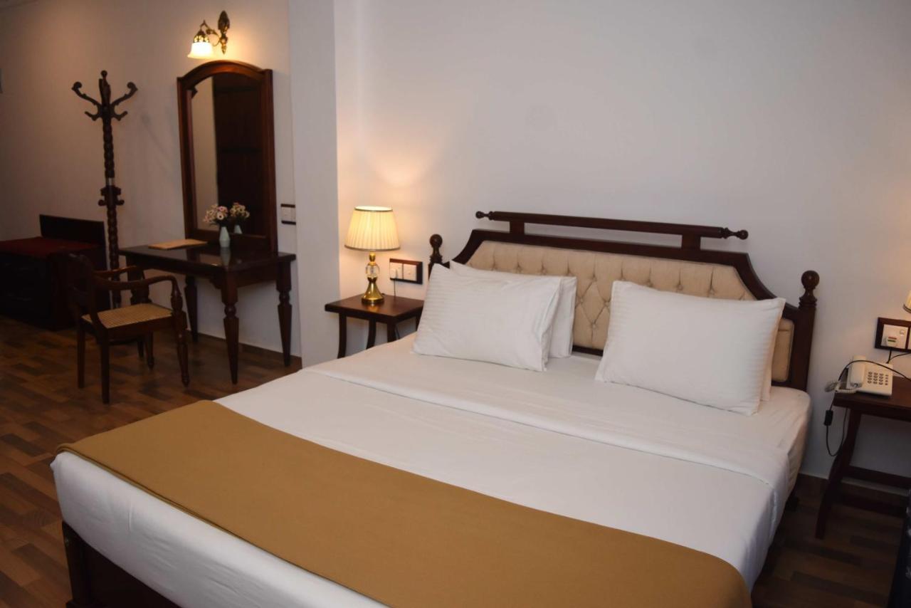 Centauria Hill Resort Ratnapura Exterior photo